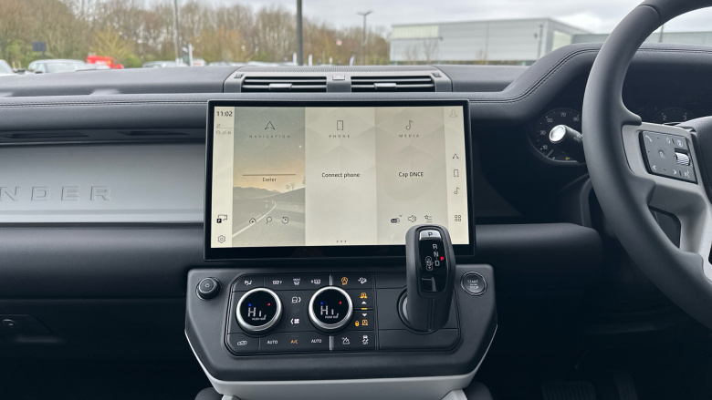 Land Rover Defender 3.0 D350 X-Dynamic SE 110 5dr Auto Diesel Estate